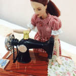 melhor máquina de costura para roupas de boneca