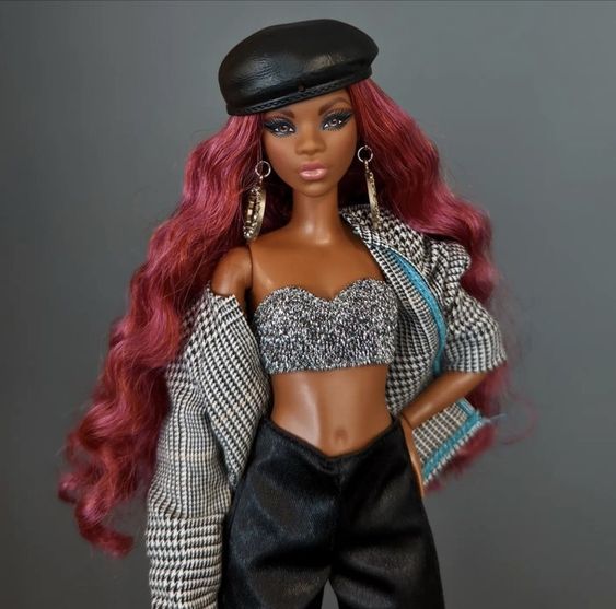 Barbie Signature Looks Doll Multicolor